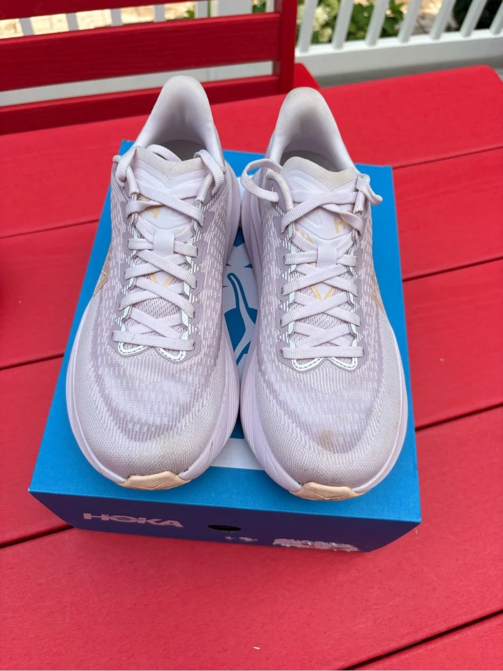 Hoka Mach 7 Running Sneakers